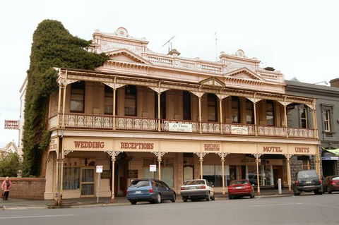 Reid's Guest House - Accommodation Newcastle 0