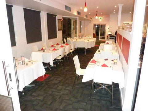 Route 66 Motor Inn - Accommodation Newcastle 4
