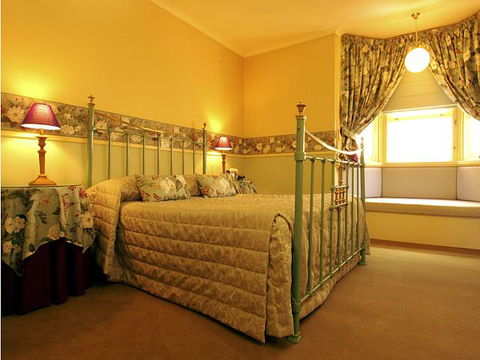 Russell Hotel - Accommodation Newcastle 2