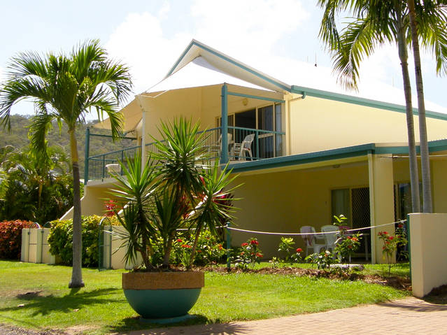 Horseshoe Bay QLD Accommodation Newcastle