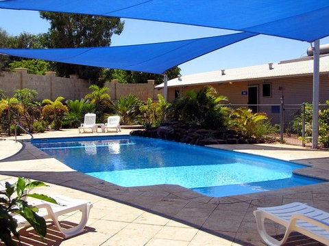 Samson Beach Chalets - Accommodation Newcastle 0