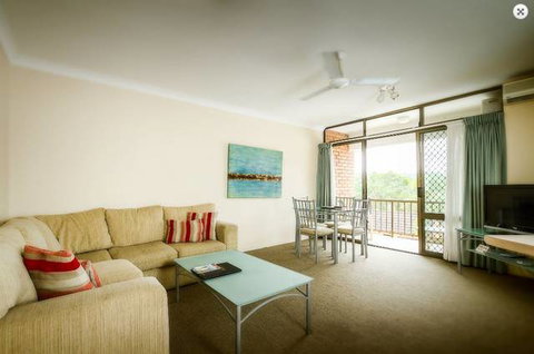 Sandcastles Holiday Apartments - Accommodation Newcastle 2