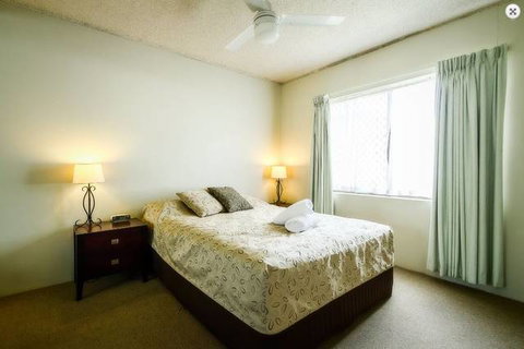 Sandcastles Holiday Apartments - Accommodation Newcastle 3