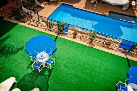 Sandcastles Holiday Apartments - Accommodation Newcastle 6