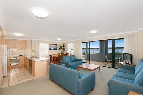 Sandcastles On The Broadwater - Accommodation Newcastle 1