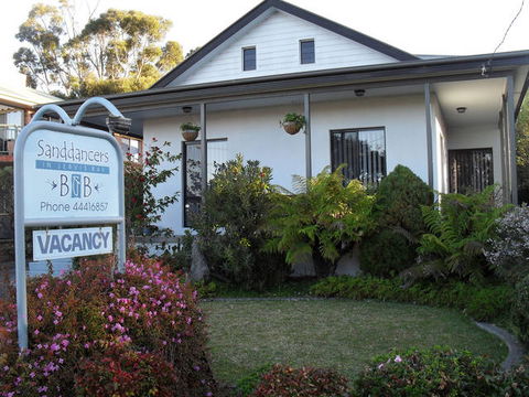 Sanddancers Bed & Breakfast - Accommodation Newcastle 3