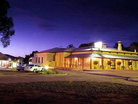 Standpipe Golf Motor Inn - Accommodation Newcastle 1