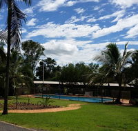 Farmgate Backpackers - Accommodation Newcastle