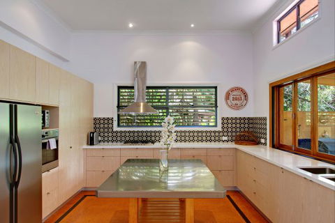 A Summer Cottage - Accommodation Newcastle 116