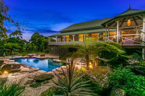 A Summer Cottage - Accommodation Newcastle 29