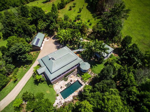 A Summer Cottage - Accommodation Newcastle 30