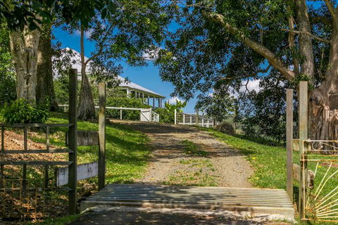 A Summer Cottage - Accommodation Newcastle 49