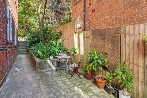 A Summer Cottage - Accommodation Newcastle 383