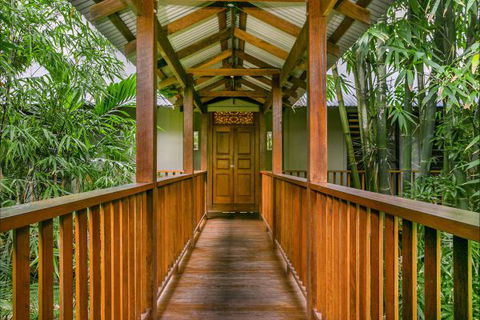 A Summer Cottage - Accommodation Newcastle 98