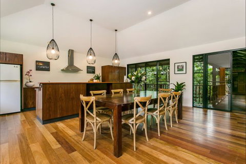 A Summer Cottage - Accommodation Newcastle 102