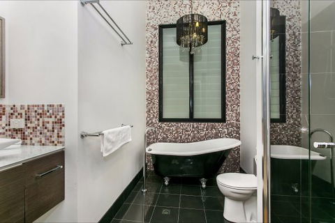 A Summer Cottage - Accommodation Newcastle 64