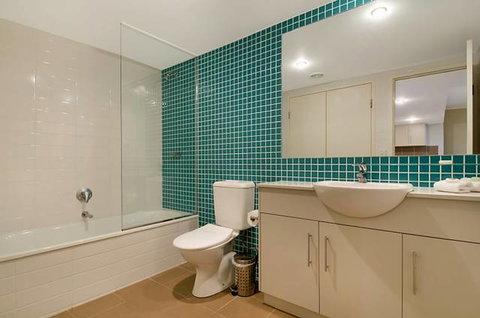 Swell Resort - Accommodation Newcastle 1