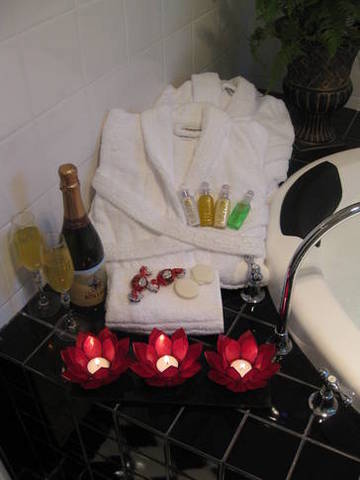 The Gatsby - Accommodation Newcastle 3