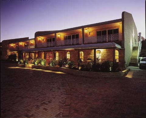 Hermitage Campbelltown - Accommodation Newcastle 1