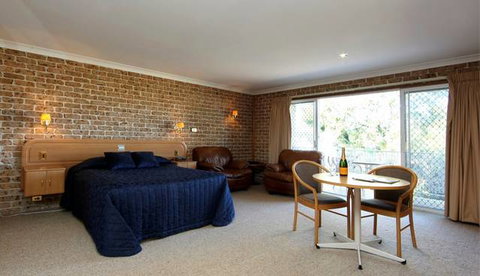 Hermitage Campbelltown - Accommodation Newcastle 0