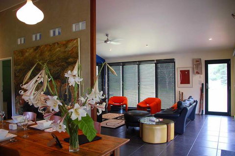 The Long Weekend Retreat - Accommodation Newcastle 1