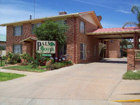 The Palms Motel - Accommodation Newcastle 0
