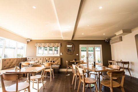 The Waverley International Hotel - Accommodation Newcastle 0