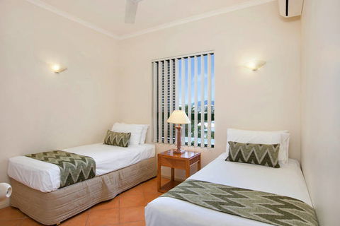 Tropic Towers Apartments - Accommodation Newcastle 3