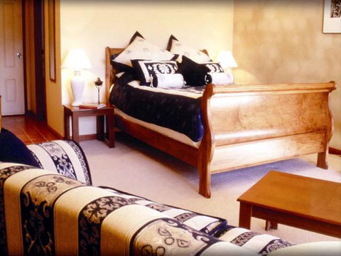 Estate Tuscany - Accommodation Newcastle 1