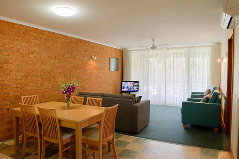 Vacation Village - Accommodation Newcastle 1