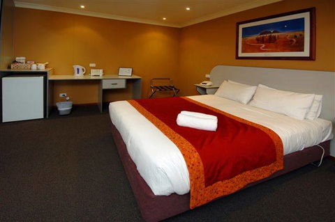 Victoria Hotel - Accommodation Newcastle 2