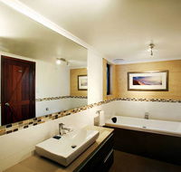 Whalers Cove Villas - Accommodation Newcastle