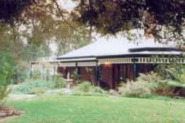 Wide Horizons Bed & Breakfast - Accommodation Newcastle 3