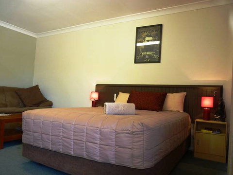 Winchester Motel - Accommodation Newcastle 3