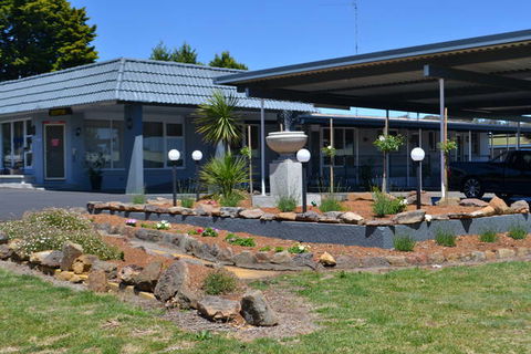 Yass Motel - Accommodation Newcastle 0
