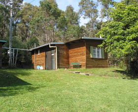 Gum Grove Chalets - Accommodation Newcastle 1