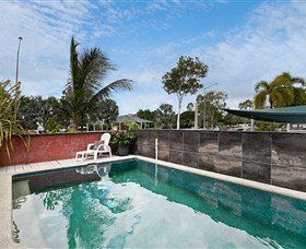 Beachside Tropical Retreat - Accommodation Newcastle 1