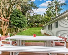 A Summer Cottage - Accommodation Newcastle 1