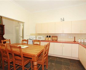 The Retreat Port Stephens - Accommodation Newcastle 1