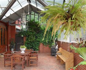 Allan Court Gardens Accommodation - Accommodation Newcastle 3