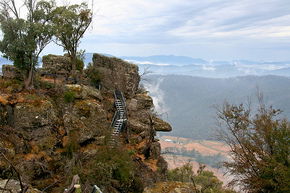 Power's Lookout - Accommodation Newcastle 0