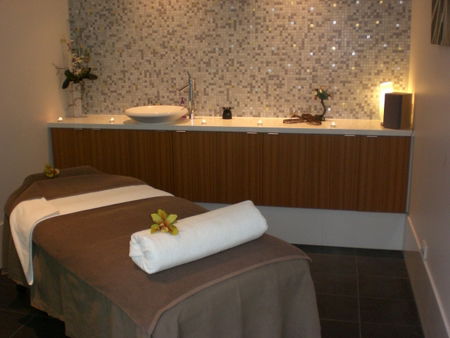 Spa On Brougham - Accommodation Newcastle 2