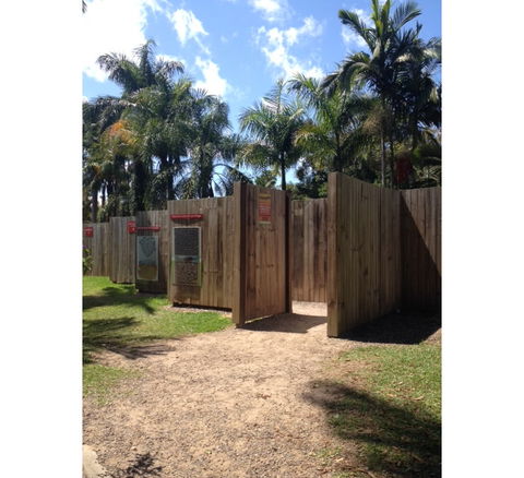 Bellingham Maze - Accommodation Newcastle 4