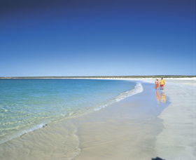 Gnaraloo - Accommodation Newcastle 0