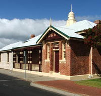 Artgeo Cultural Complex - Old Courthouse - Accommodation Newcastle