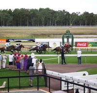 Pinjarra Race Club - Accommodation Newcastle