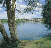 Diversion Dam - Accommodation Newcastle