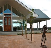ArtWine Cellar Door - Accommodation Newcastle