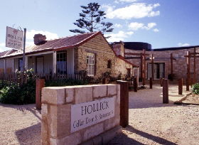 Hollick Winery And Restaurant - Accommodation Newcastle 0