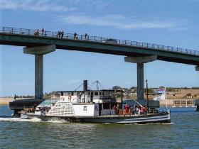 Paddle Steamer Oscar W - Accommodation Newcastle 0